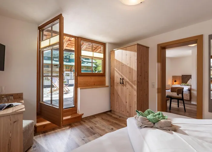 Gaestehaus Hochstaffl 3*