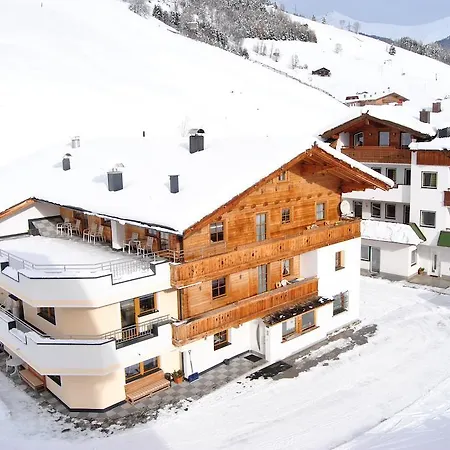 فندق مبيت وإفطار Gaestehaus Hochstaffl