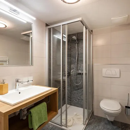 Gaestehaus Hochstaffl فندق مبيت وإفطار 2*