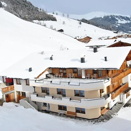 فندق مبيت وإفطار Gaestehaus Hochstaffl 2*